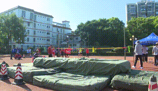 1 00_00_00-00_00_30.gif