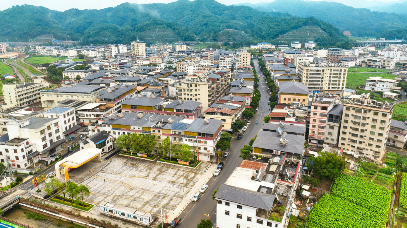 5.12广福省中心镇建设新闻 (10).png